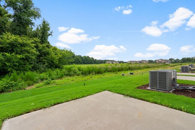 Building Photo - Move in Special*1/2 Month Rent Free* 3 Bed...