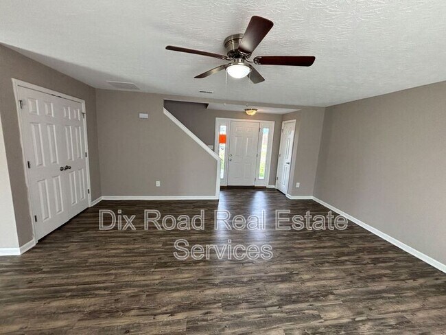 Building Photo - 209 Wexford Dr