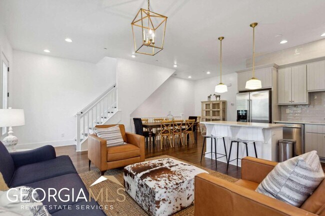 Building Photo - 9212 Selborne Ln