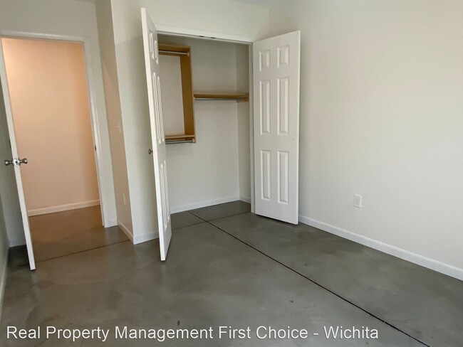 Building Photo - 3 br, 2 bath House - 1707 N Grove
