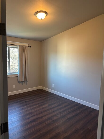 Building Photo - 541 N 11th St