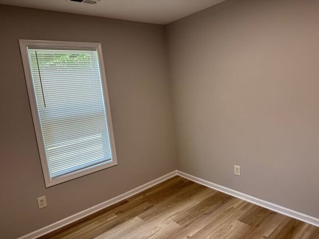 Building Photo - Excellent Kannapolis Location!!