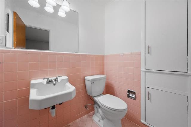 Building Photo - 2903 College Cir