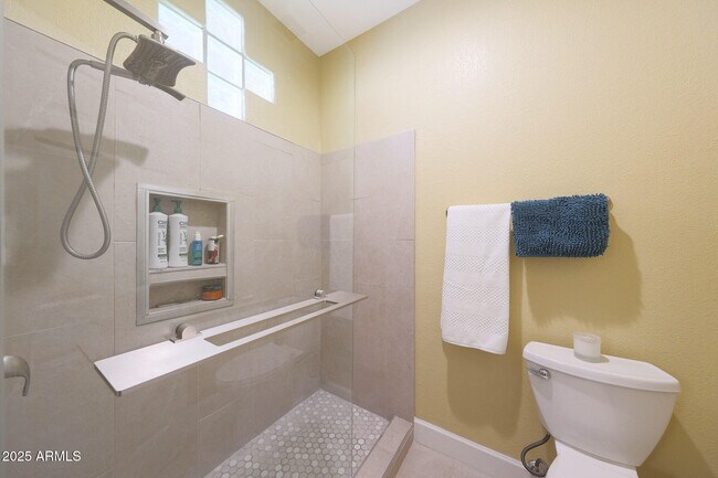Building Photo - 13804 N Saguaro Blvd