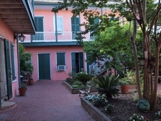 Building Photo - The Fernendez House