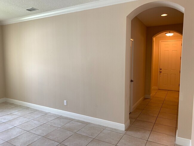 Building Photo - Lake Sawyer-7960 Jailene Dr Windermere FL ...