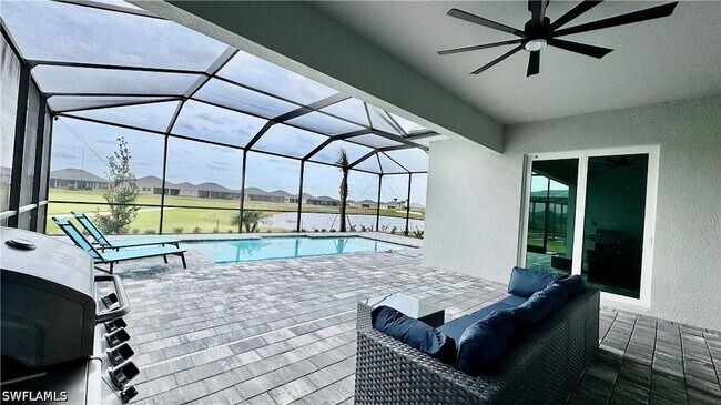 Building Photo - 15048 Pinehurst Ln