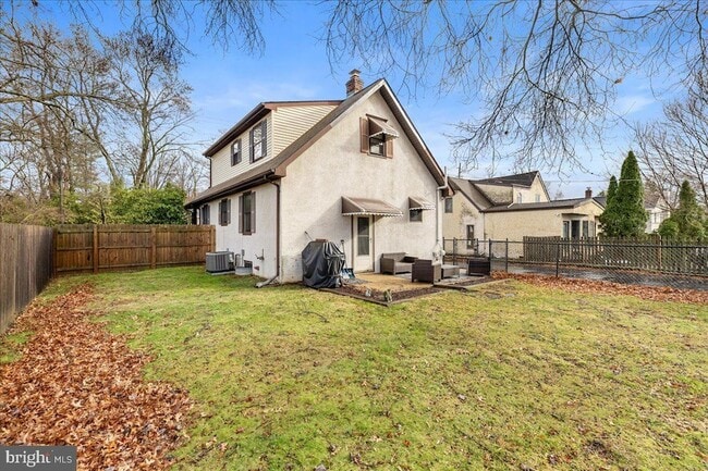 Building Photo - 21 Heathcote Brook Rd