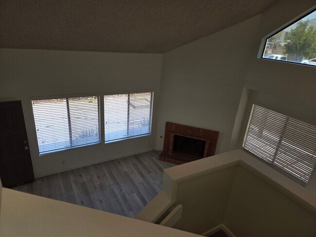 Building Photo - 1532 Granite Hills Dr