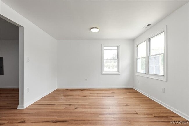 Building Photo - 1806 Sussex St