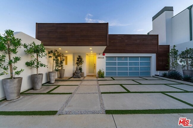 Building Photo - 26508 Latigo Shore Dr