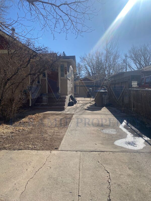 Building Photo - 911 S 9th St