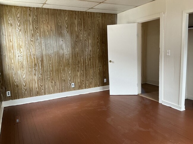 Building Photo - 2078 S 17th St