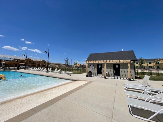Building Photo - 3-Bedroom Townhome in Santaquin!