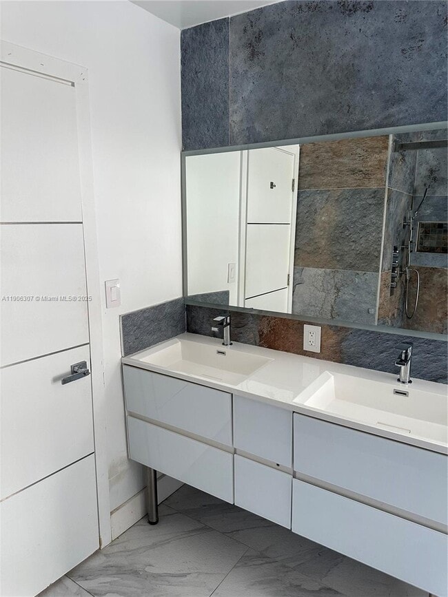 Building Photo - 1130 Oysterwood St