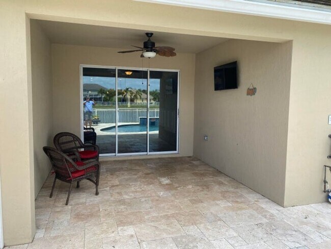 Building Photo - 9238 Wrangler Dr