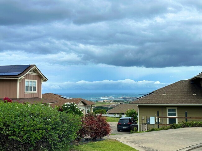 Building Photo - Modern & Custom 3 Bedroom / 2.5 Bathroom House in The Cottages At Kehalani! Pet friendly!