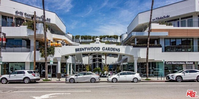 Building Photo - 11700 Dorothy St