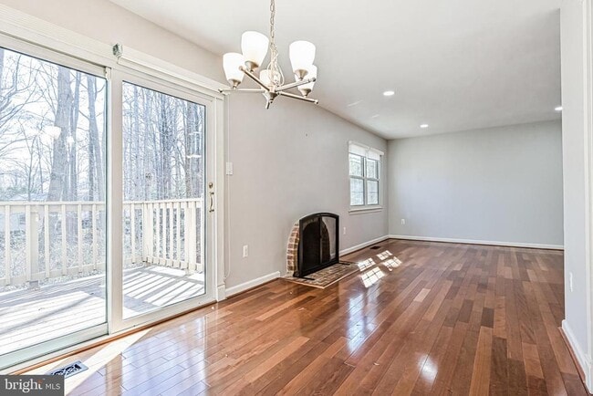 Building Photo - 9929 Hemlock Woods Ln