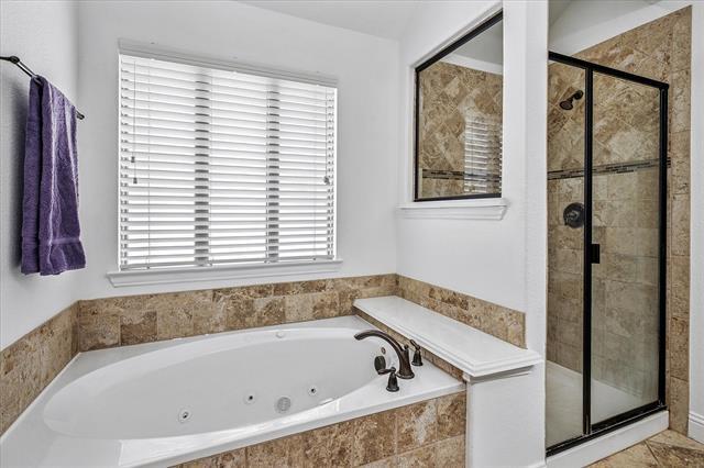 Building Photo - 16400 Stillhouse Hollow Ct