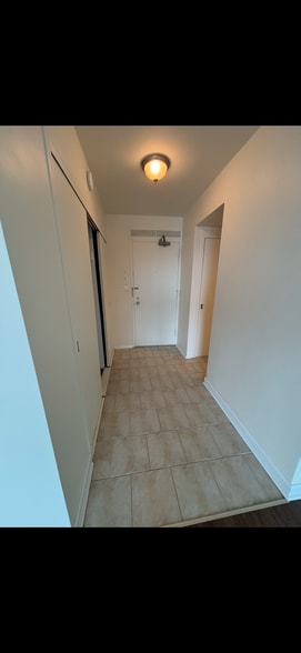 Building Photo - 3600 N Lake Shore Dr