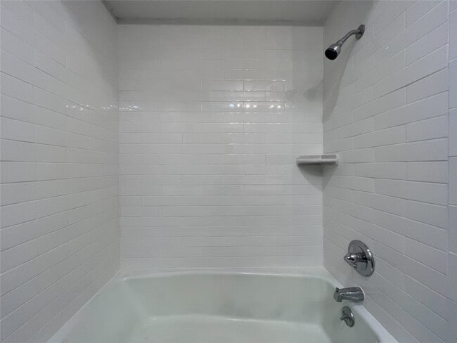 Building Photo - 3737 Wakeforest St