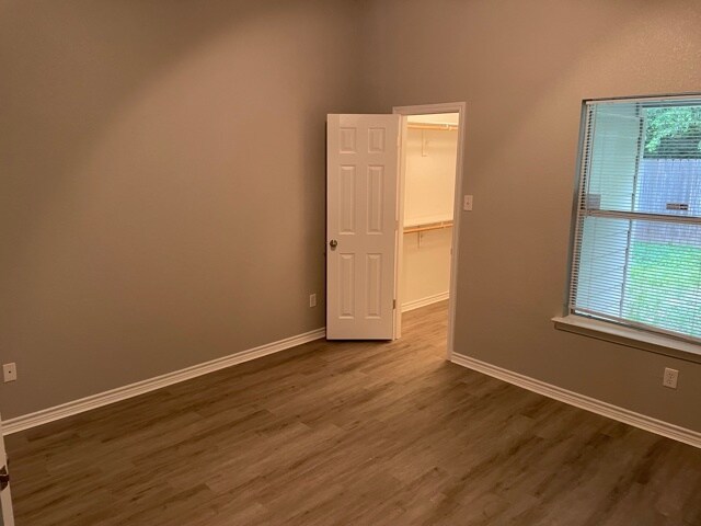 Building Photo - 4105 Cambridge Dr