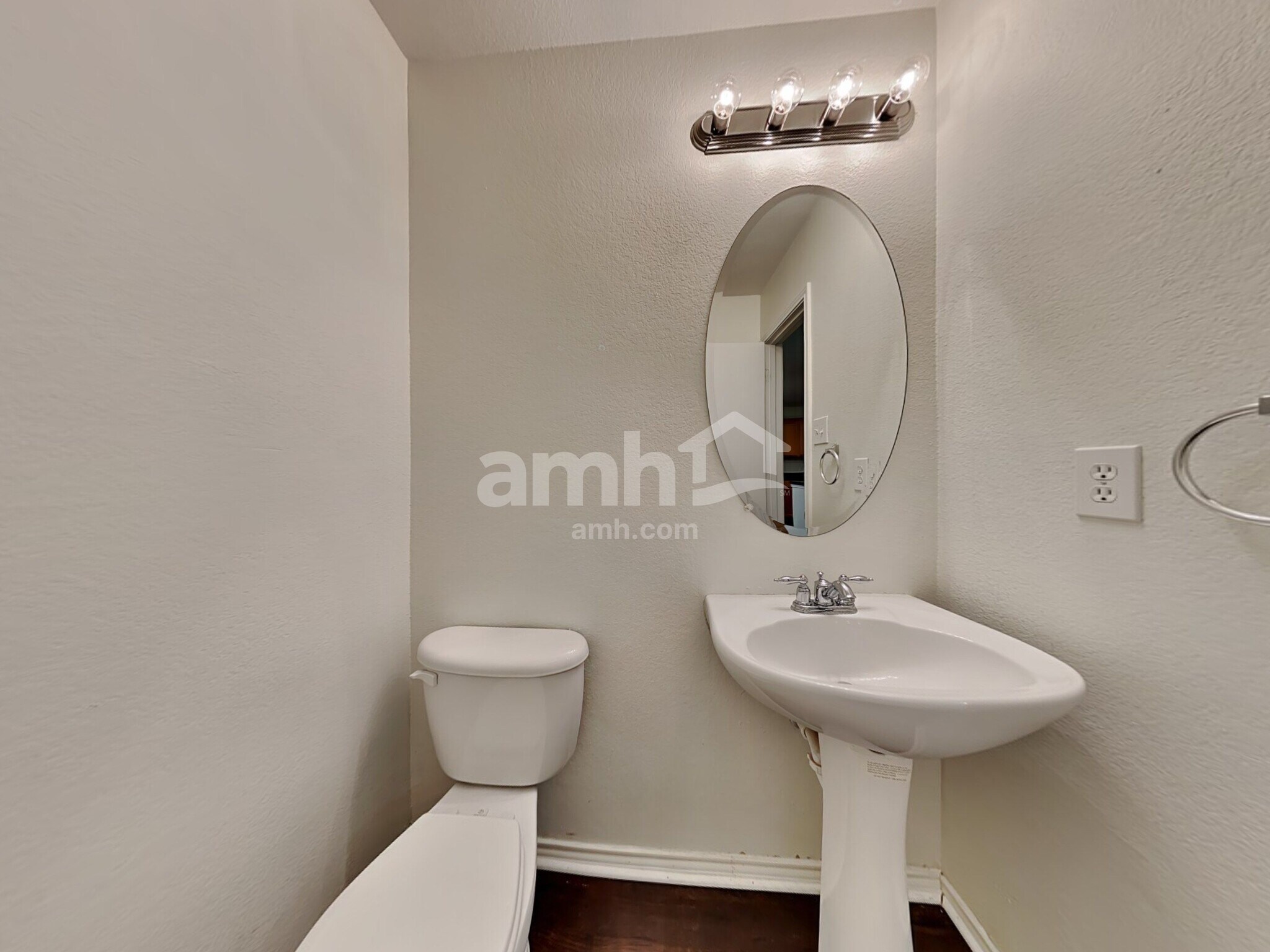 Building Photo - 6005 Stirrup Iron Dr