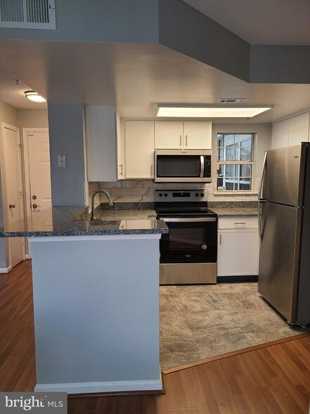 Building Photo - 15619 Easthaven Ct