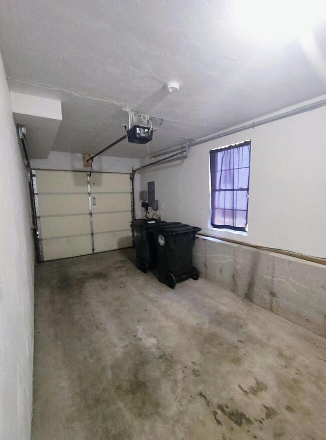 Building Photo - *****Providence/Mount Pleasant – Single Fa...