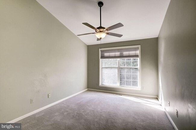 Building Photo - 43315 Parlor Square