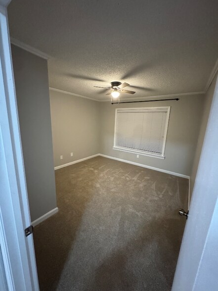 Building Photo - 1580 U.S. Hwy 19 S