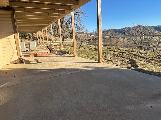 Building Photo - Bear Valley 3+4 with over 4 acres! MUST SEE!