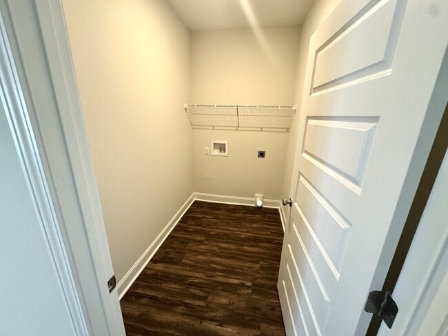 Building Photo - 522 Doyle Ln