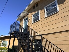 Building Photo - 4126 35th Ave N