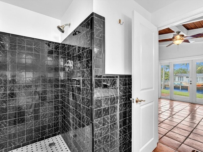 Building Photo - 2507 Okeechobee Ln