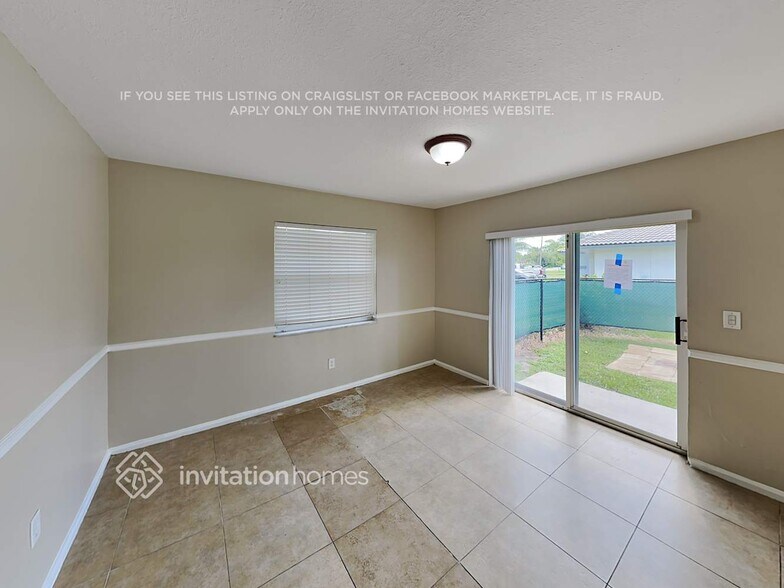 Building Photo - 4095 NW 79th Ave