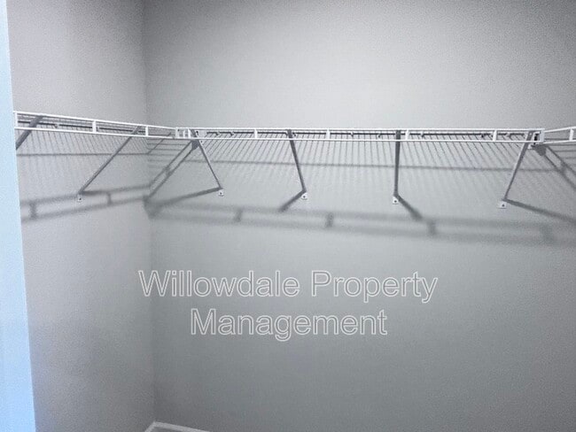 Building Photo - 398 Chesapeake Cmns St