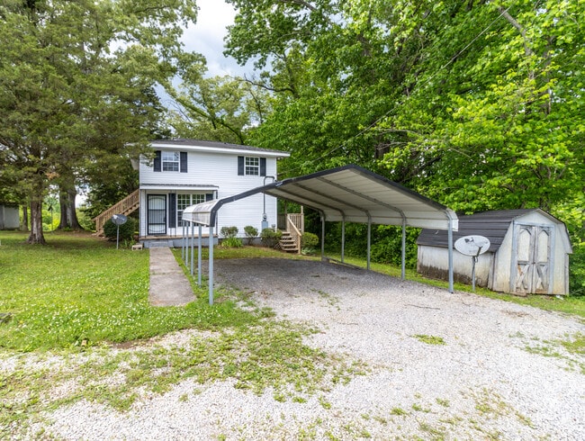 Building Photo - 513 Benton Cir