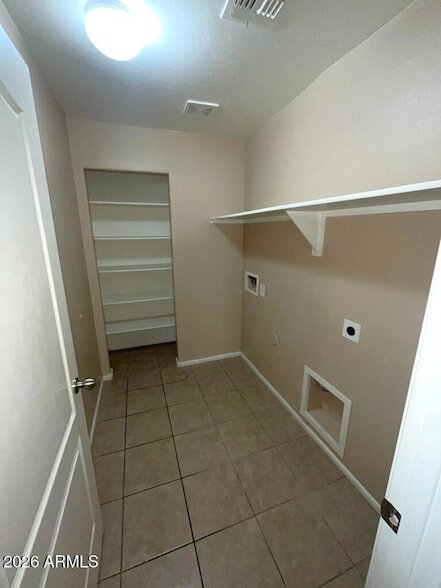 Building Photo - 7123 N 72nd Dr