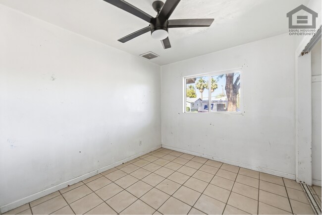Building Photo - 6532 N 19th Dr