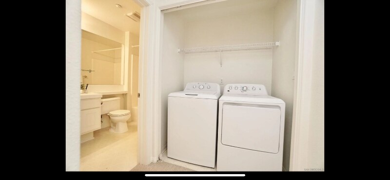 Building Photo - 817 Kalpati Cir