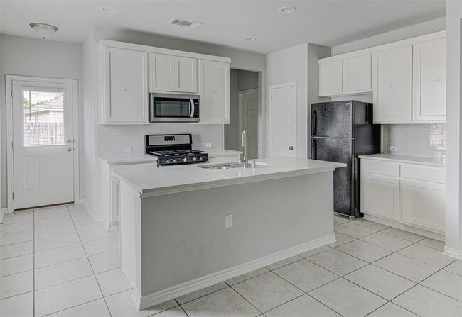 Building Photo - 1311 Hazleton Cove