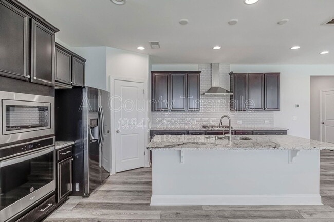 Building Photo - 1101 Premier Key Dr