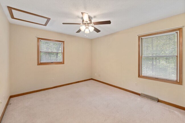 Building Photo - Lake Monticello Rental 3Bed/3Bath House