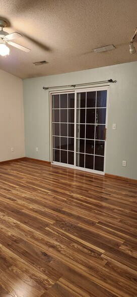 Building Photo - 2665 Triple Crown Ln