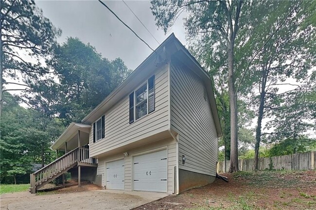 Building Photo - 65 Bridge Dr