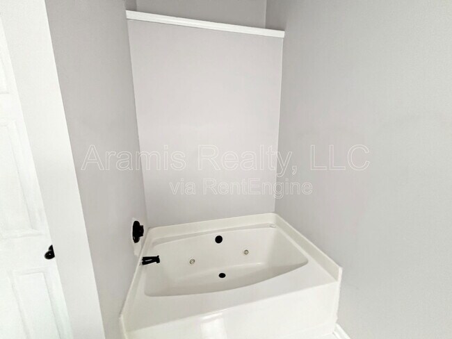 Building Photo - 2251 Mainsail Ct