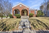 Building Photo - Move-In Ready 3BR/1.5BA Home with Private Backyard