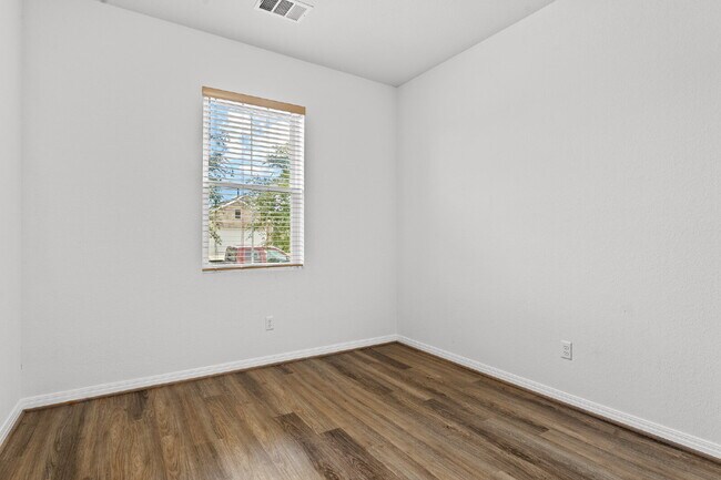 Building Photo - "Charming 3-Bedroom Home with 2 Baths in San Marcos – 1821 Sq Ft of Comfort!"